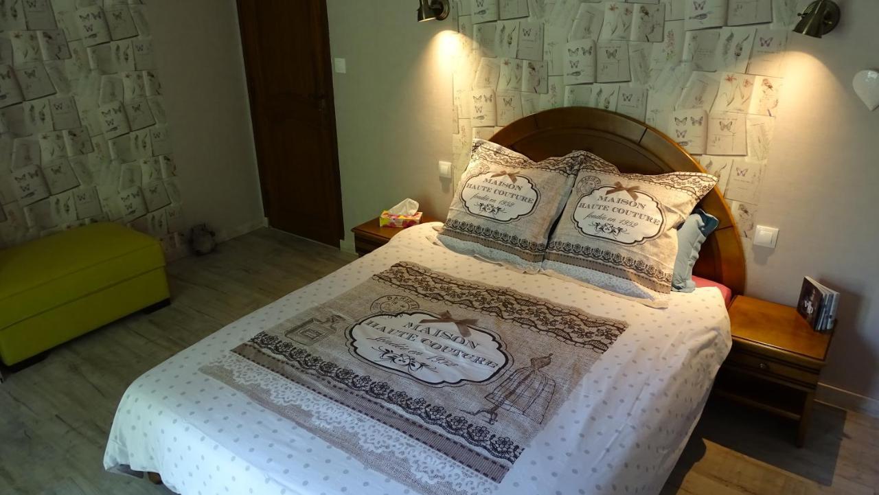 Chambres De Montheard La Bazoge Exterior photo